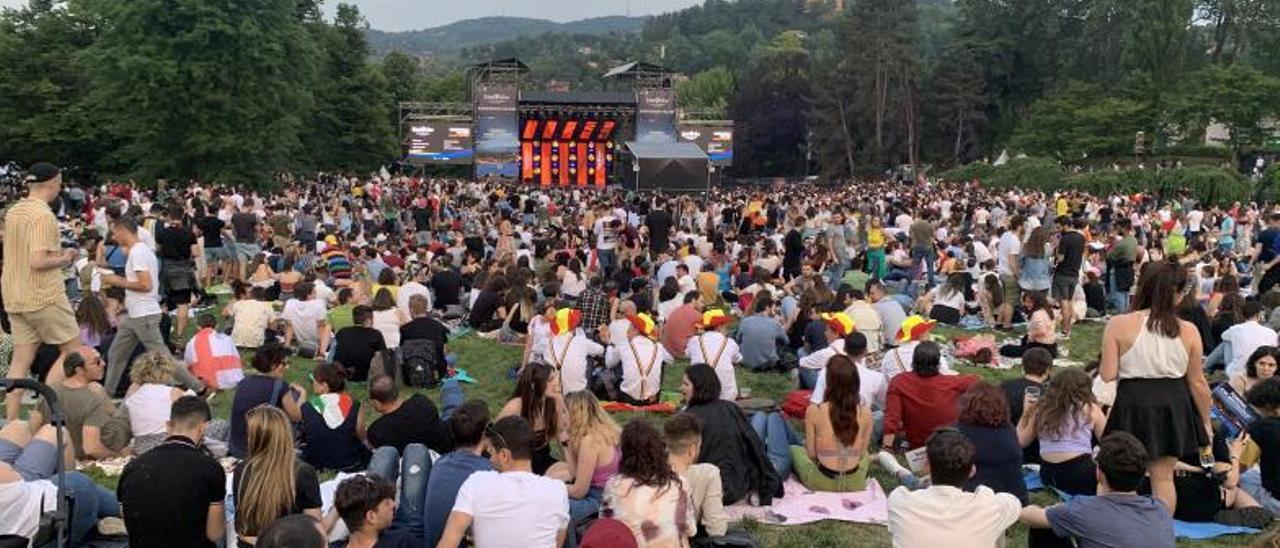 Eurovillage momentos antes del comienzo de la Gran Final de Eurovision | REGINA GARCÍA