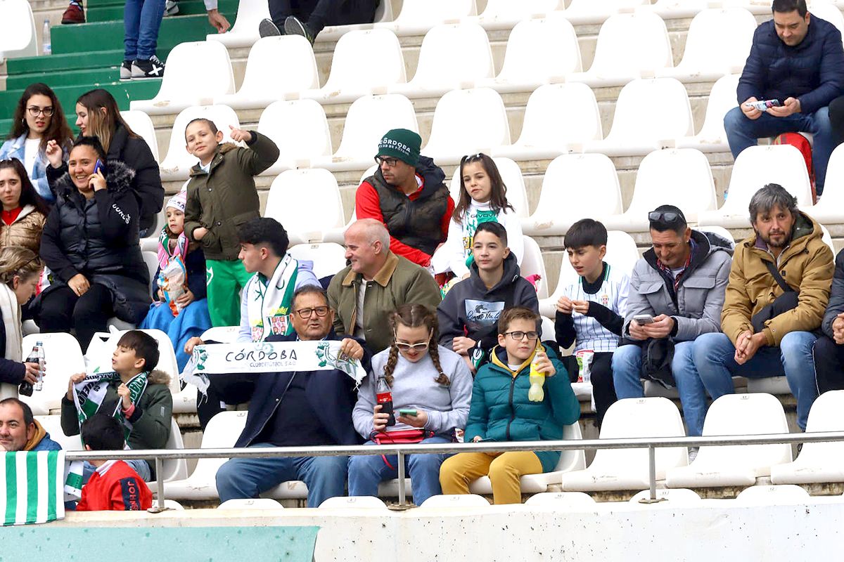 Las imágenes de la afición del Córdoba CF - Cultural Leonesa