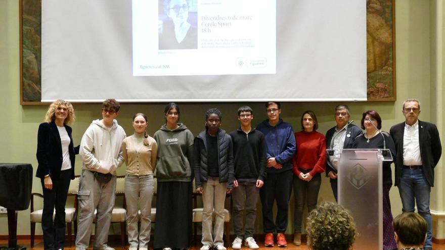 EN IMATGES | Figueres celebra el Dia de la Dona amb els Premis Maria Rosa Ymbert, la lectura del manifest i una taula rodona d'escriptores