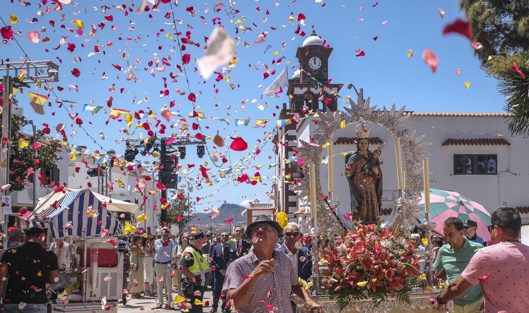 Procesión de la Virgen de La Cuevita, Artenara