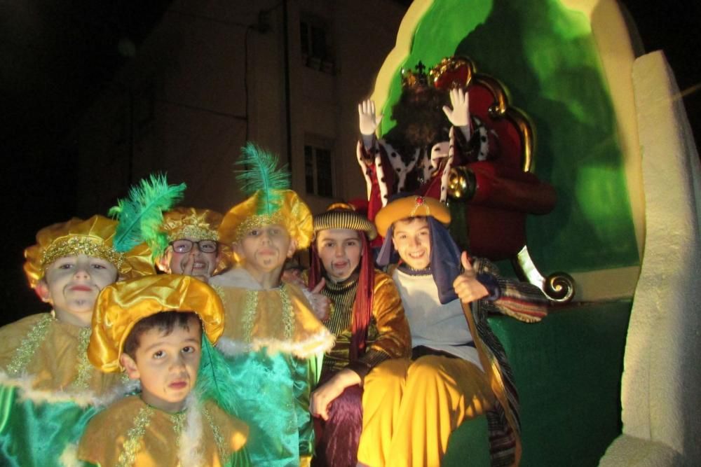 Desfile de los Reyes Magos en Llanes