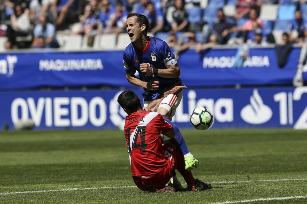 El partido entre el Real Oviedo y el Sevilla Atlético, en imágenes