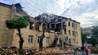 Al menos 2 muertos en bombardeo ruso de la ciudad ucraniana de Járkov
