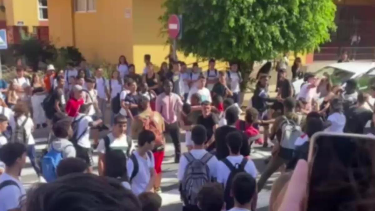 Pelea en el Instituto de Enseñanza Secundaria de Cabo Blanco, en Arona, Tenerife.