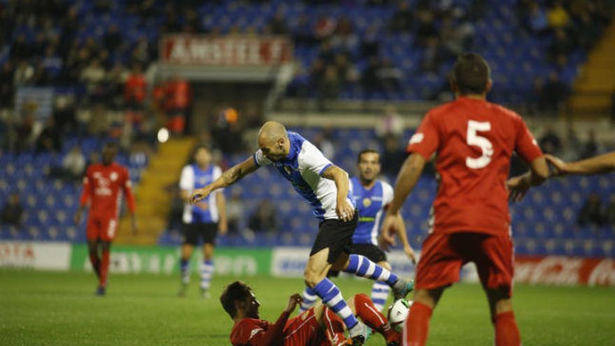 Un momento del partido de esta tarde en el Rico Pérez