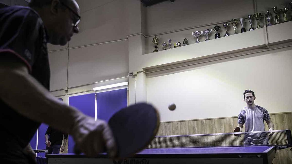 El Ping-pong como terapia en el centro de día de la residencia Tres Pins