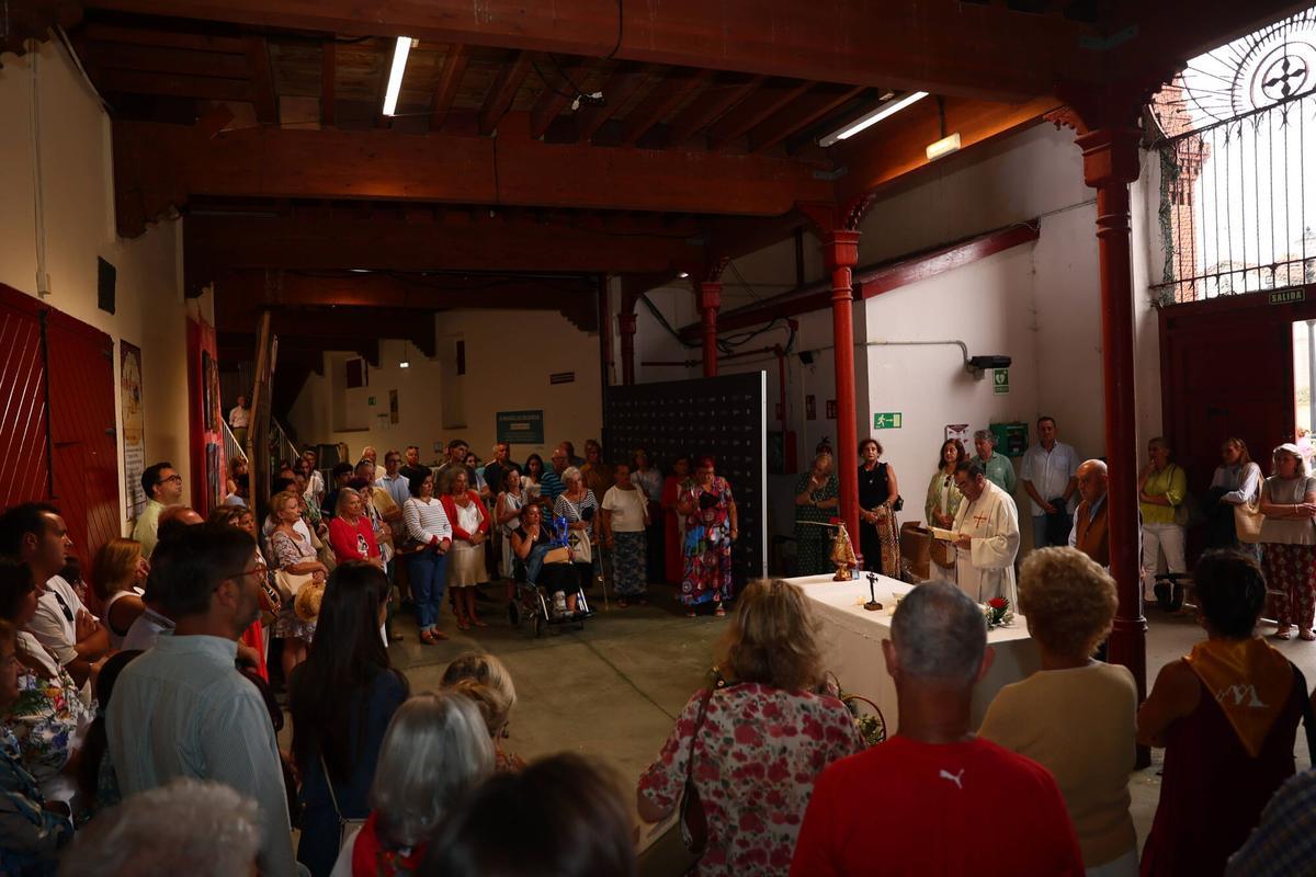 La misa del día de Begoña en la plaza de toros de Gijón, en imágenes La misa del día de Begoña en la plaza de toros de Gijón, en imágenes