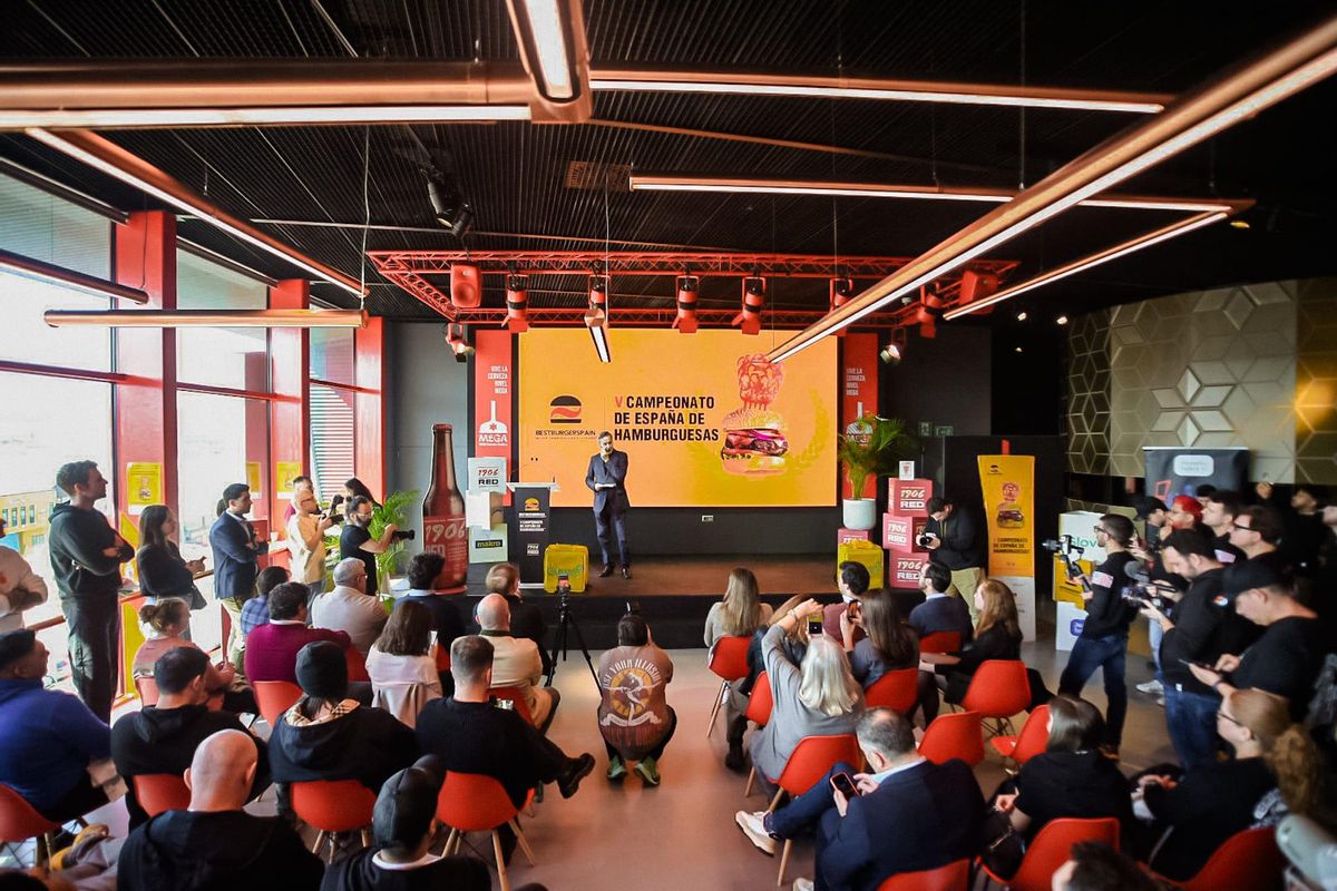 Final del V Campeonato de Hamburguesas de España celebrado este miércoles en MEGA