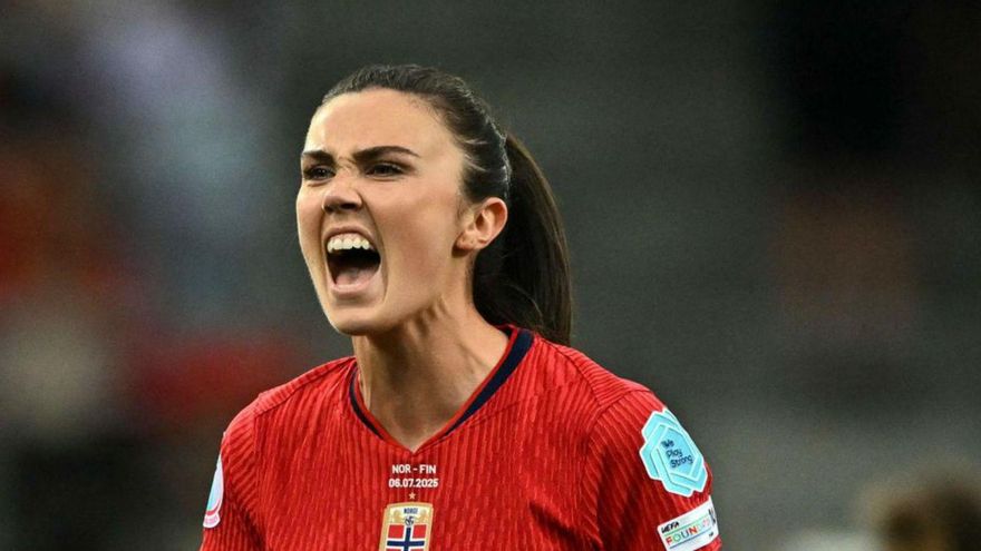 Ingrid Engen celebra una victòria de Noruega a l’Eurocopa. | AFP