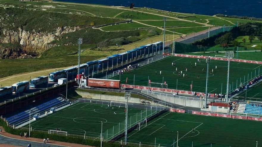 Imagen de los campos de la ciudad deportiva de La Torre.