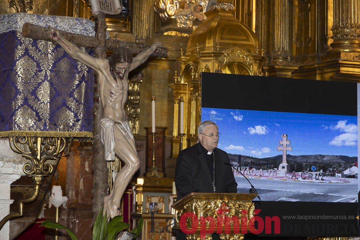 Así ha sido la inauguración de la exposición The Mystery Man en Caravaca. Descubre como es la muestra que atrae a miles de personas