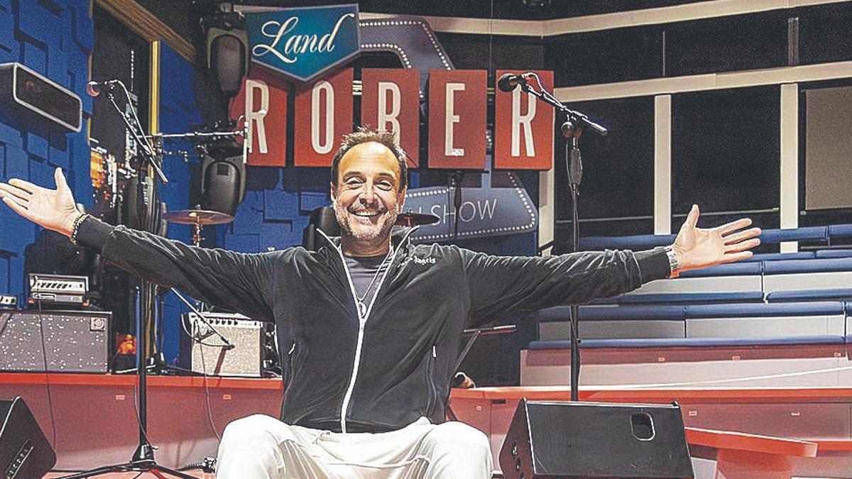 Roberto Vilar en el plató del programa