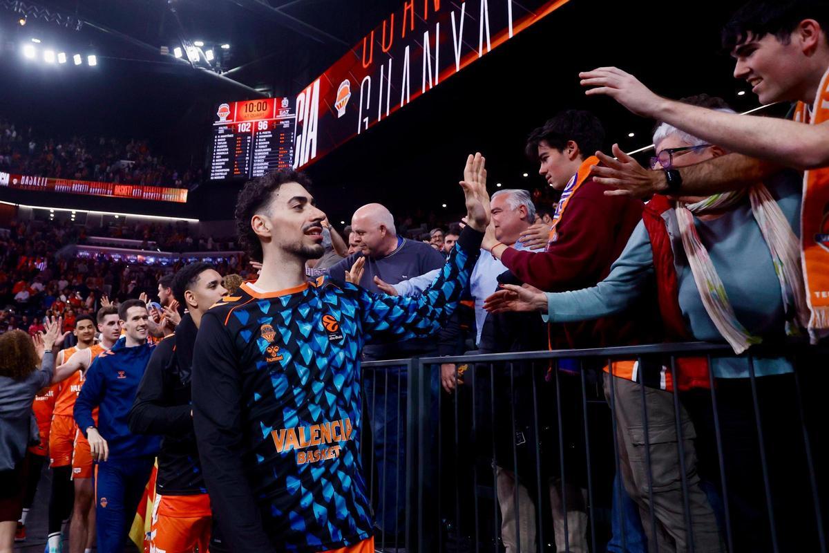 Todas las fotos del Valencia Basket - Olimpia Milano en el Roig Arena