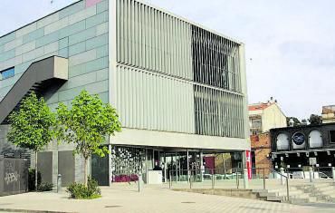 La Biblioteca Fages de Climent de la plaça del Sol