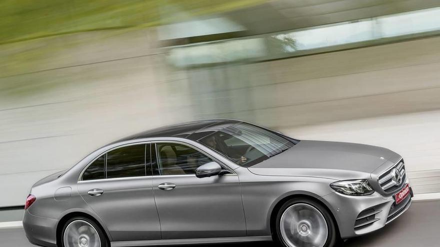 Mercedes-Benz E 220d, exclusividad desde el acceso