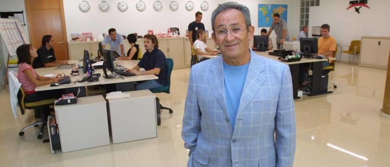 El empresario Juan Perán, presidente y fundador del Grupo Pikolinos, en su empresa.