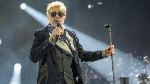 Manolo GarcÍa y Quimi Portet durante el concierto de El Ultimo de la Fila en el Estadi Olimpic.