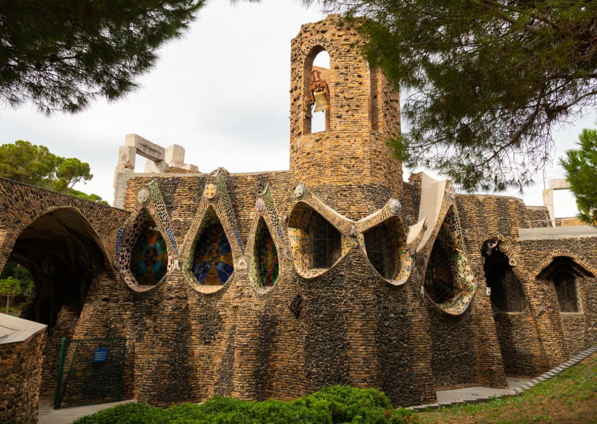 La cripta de la colonia Güell (Santa Coloma de Cervelló)
