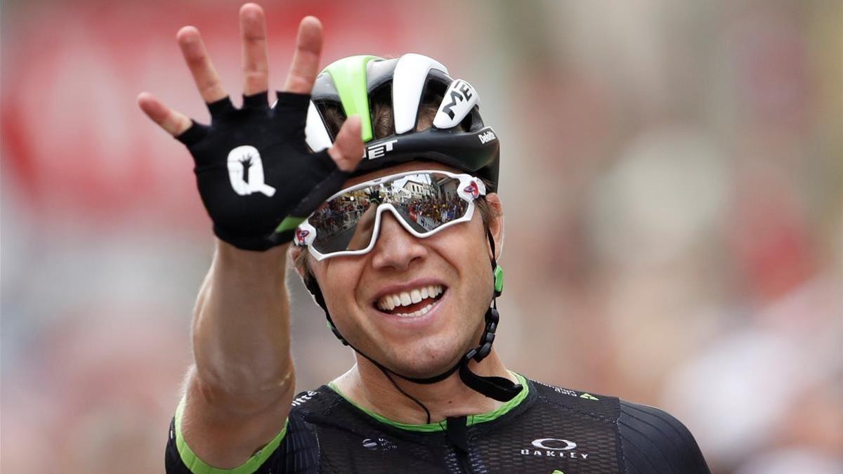 Edvald Boasson Hagen celebra su victoria en la 19ª etapa del Tour de Francia.