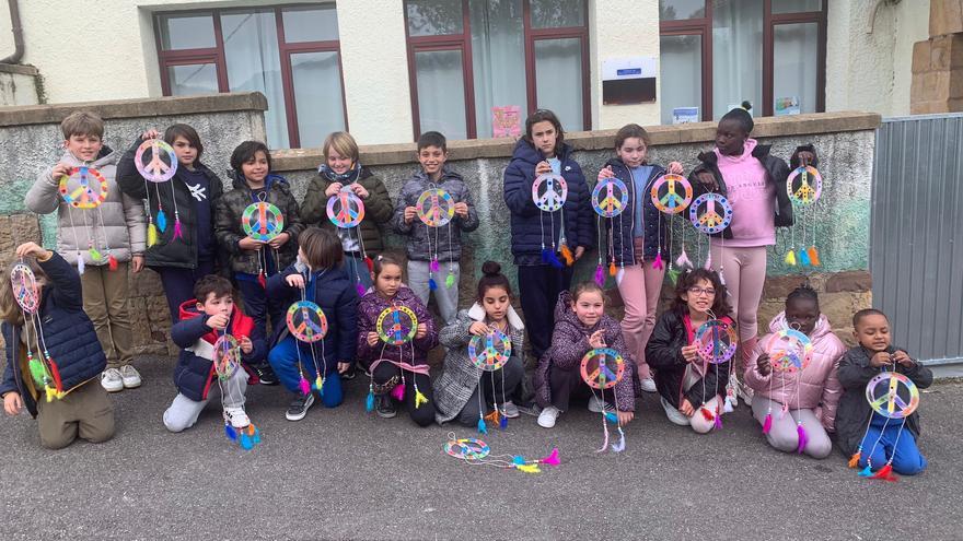 Esta es la iniciativa del colegio público de Lastres para atraer a nuevos alumnos: &quot;Tenemos que evitar el cierre&quot;