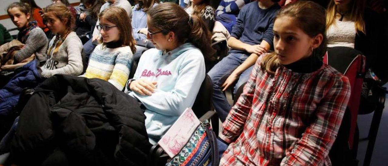 Los jóvenes que asistieron al taller.