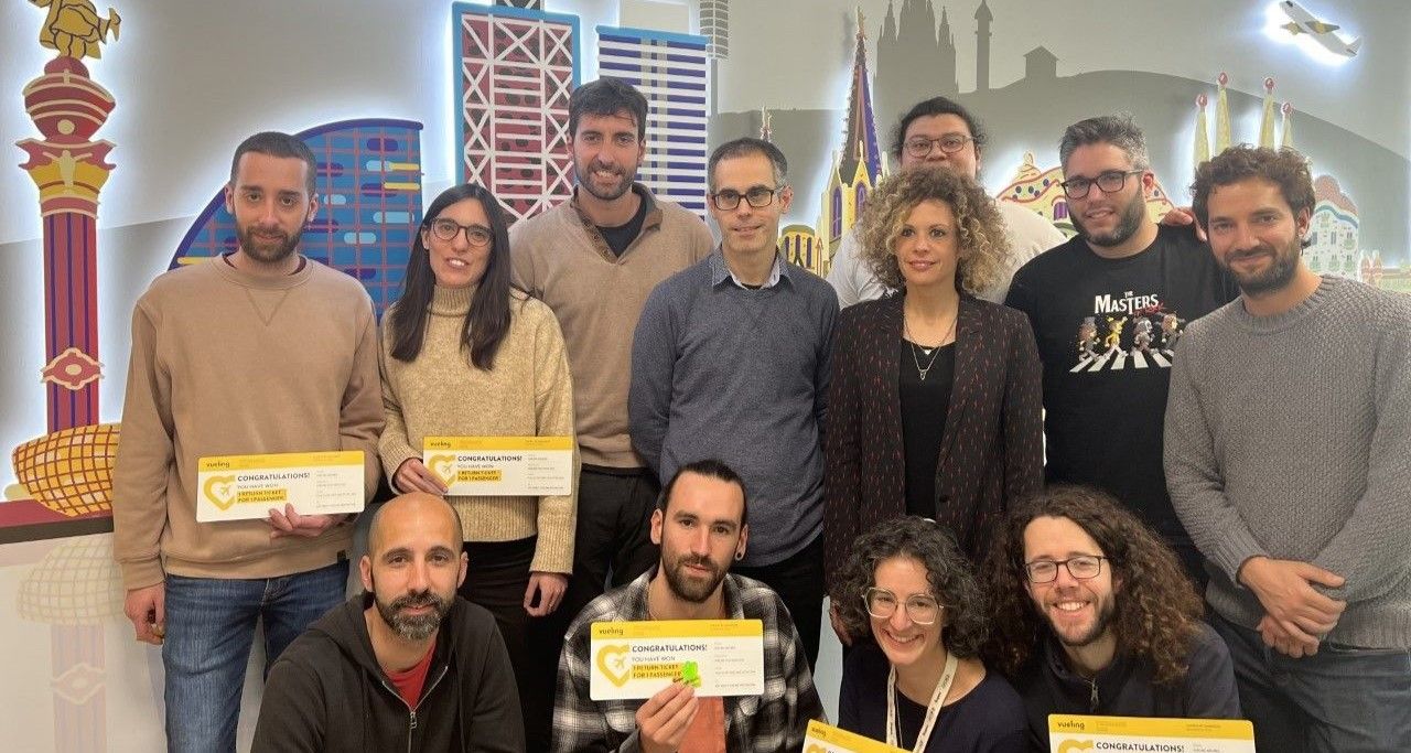 Los participantes de la hackatón de desarrolladores y programadores informáticos organizada por Barcelona Activa y Vueling.