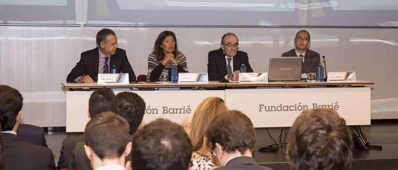 Fernández Pellicer, Mato, García y Labandeira, ayer, en la apertura de las jornadas. // Cristina Graña