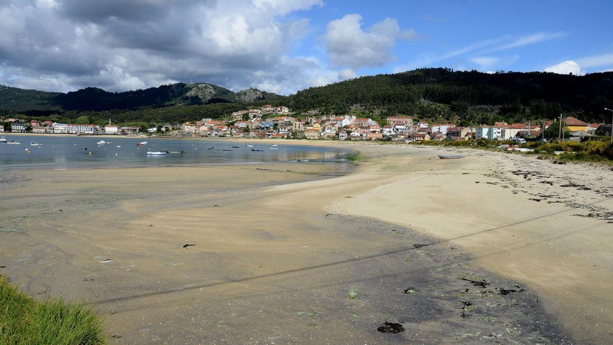 Zona de Rioesteiro, en la playa de Vilariño, donde se pretendía instalar la explotación acuícola. |   // G.NÚÑEZ