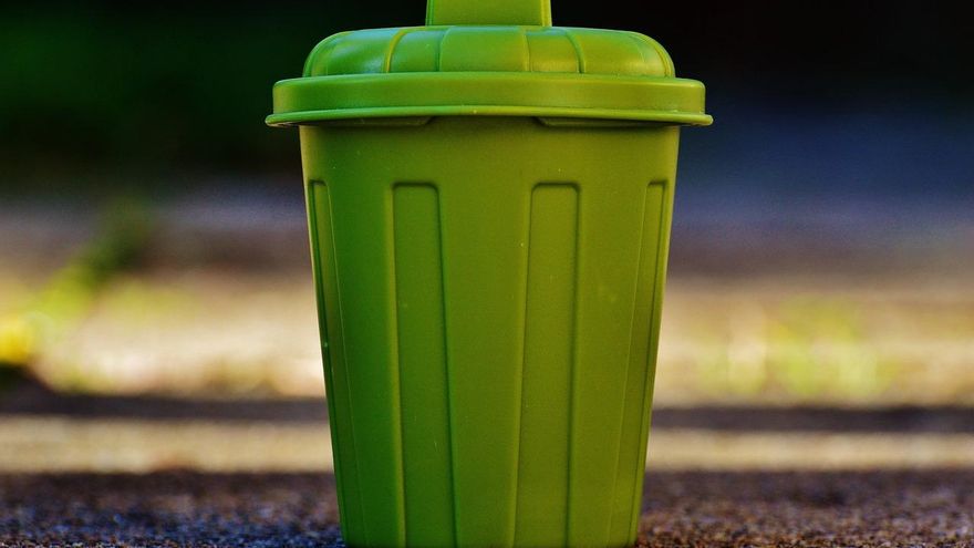 Cocina libre de gérmenes: así tienes que limpiar el cubo de la basura para eliminar todas las bacterias
