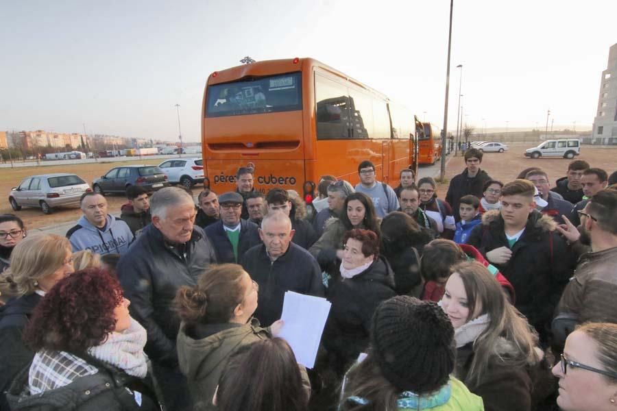 Aficionados del Córdoba CF rumbo a Huelva