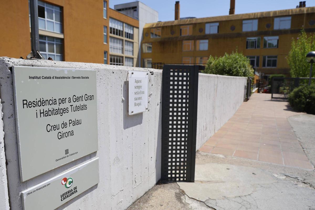 L'entrada a al residència.