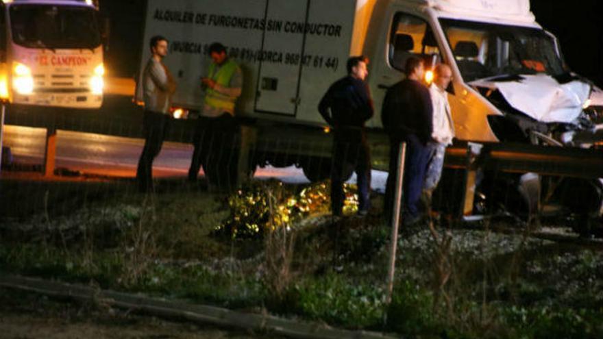 Un muerto y cuatro heridos en un accidente de Orihuela