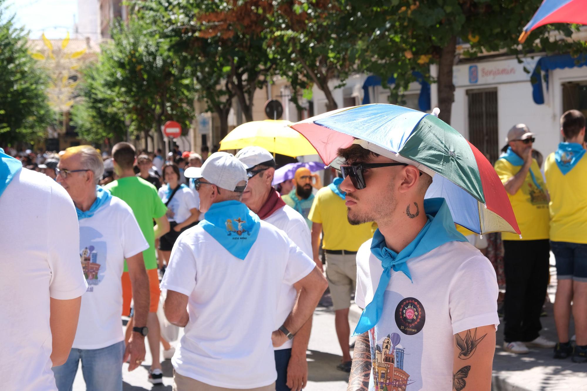 Segundo día de "Correr la traca" y suelta de globos de las Fiestas Mayores de Elda