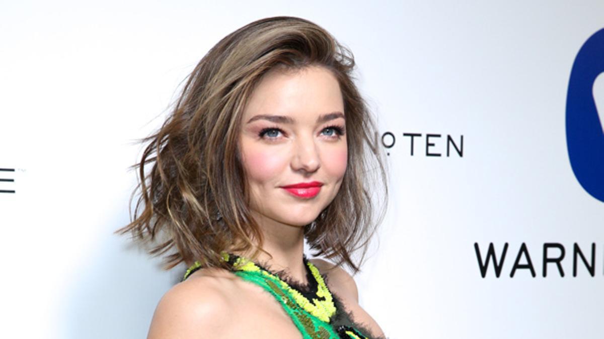 Miranda Kerr en la fiesta de Warner Music Group tras los Grammy