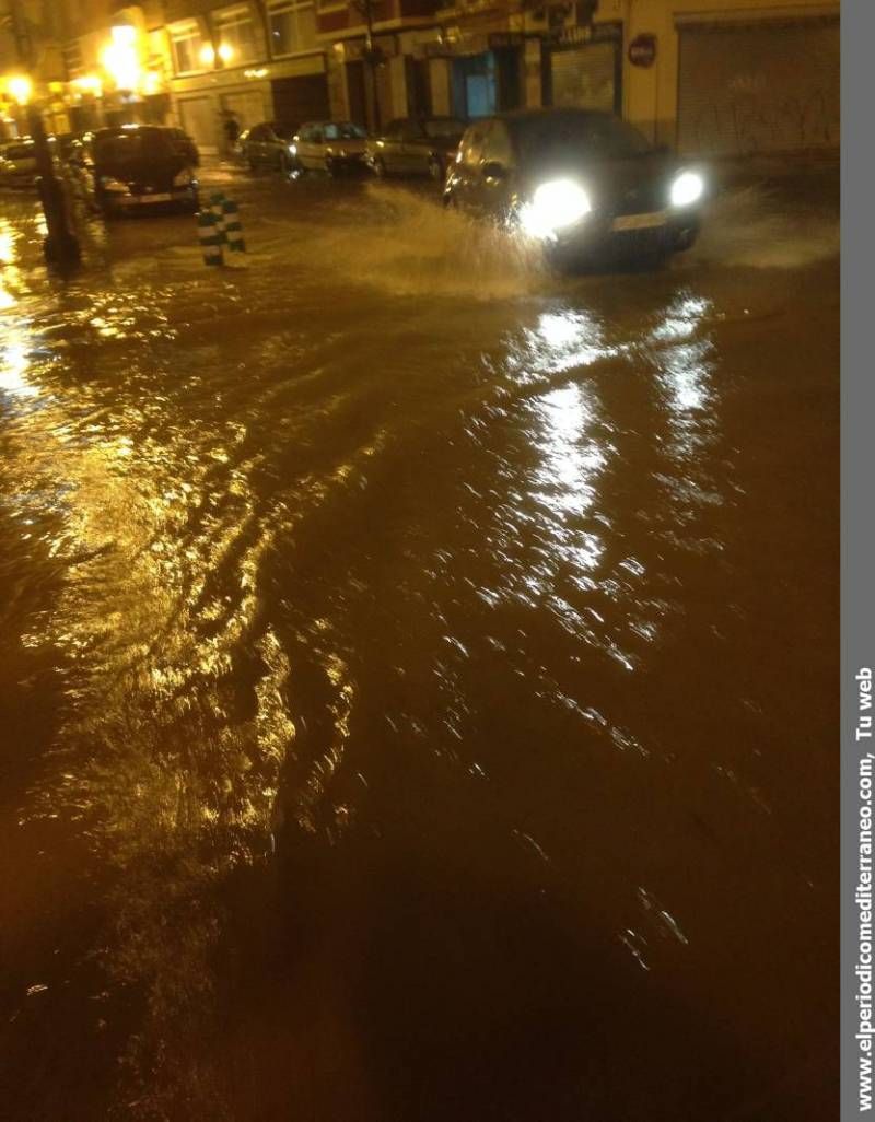 GALERÍA DE FOTOS -- El diluvio cae en Castellón y provoca inundaciones