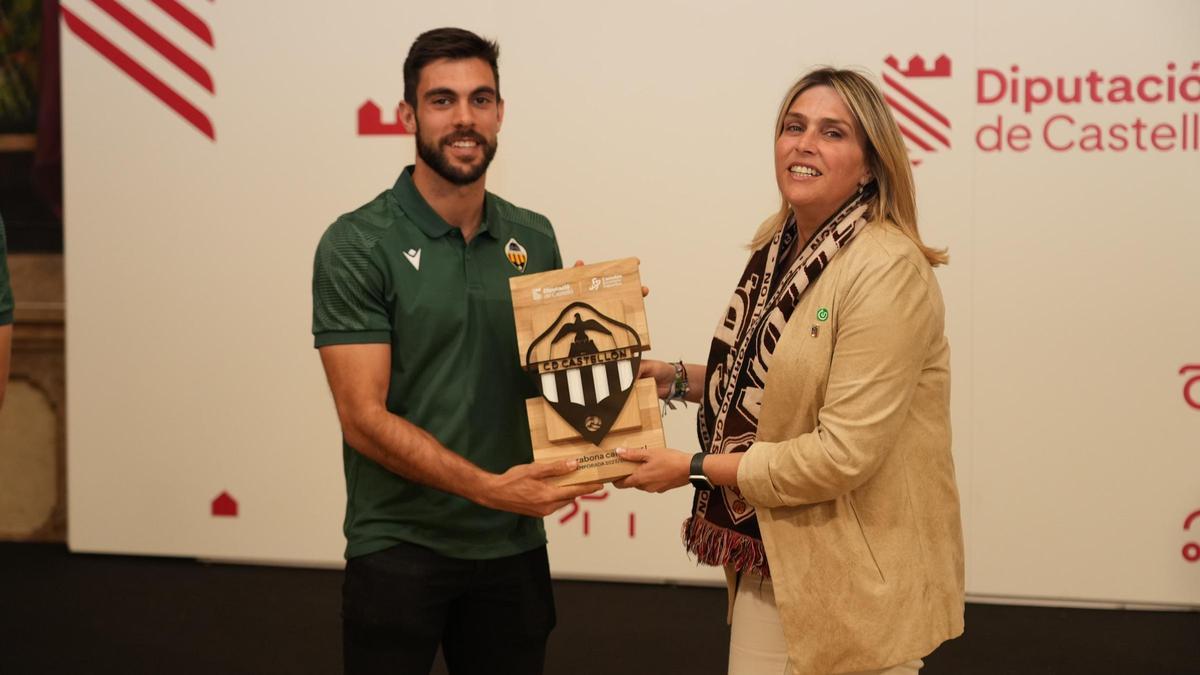 El balance de Salva Ruiz: una temporada 'corta', el impulso de la afición y el vídeo de Johan Plat