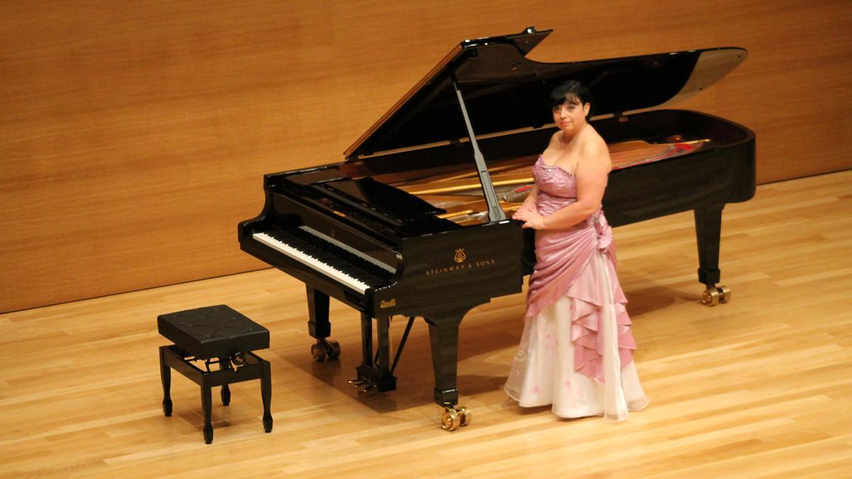 Concierto comentado de piano por Raquel del Val en Alicante
