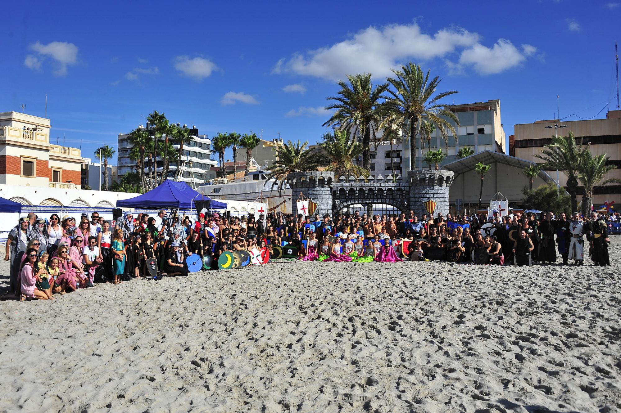 FIESTAS SANTA POLA. Asalto moro en la playa de Levante.