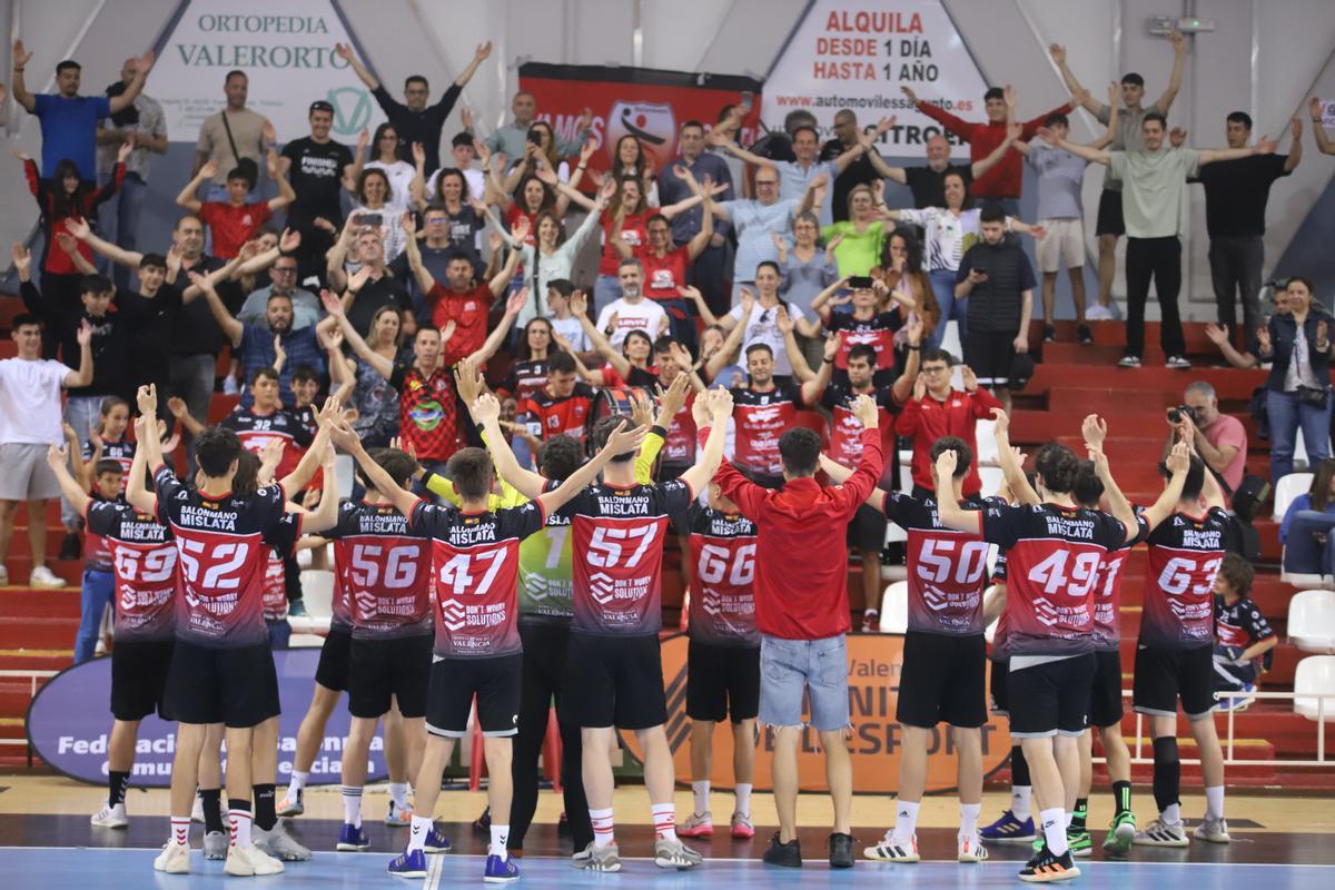 El Balonmano Mislata se alzó con el tercer puesto.