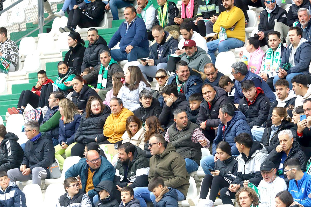 Las imágenes de la afición del Córdoba CF - Cultural Leonesa