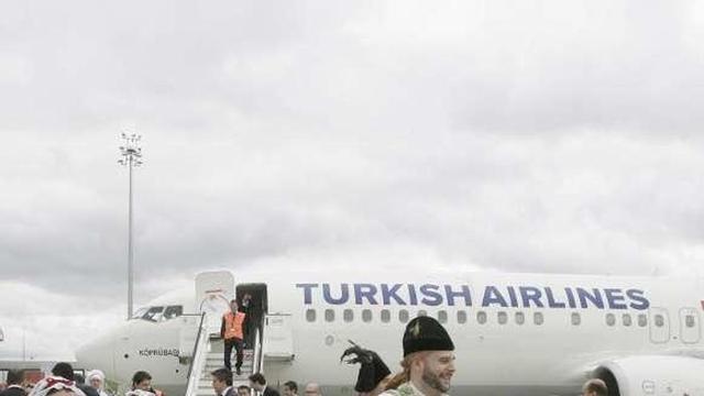 Recibimiento al primer avión de Turkish que operó en Lavacolla.