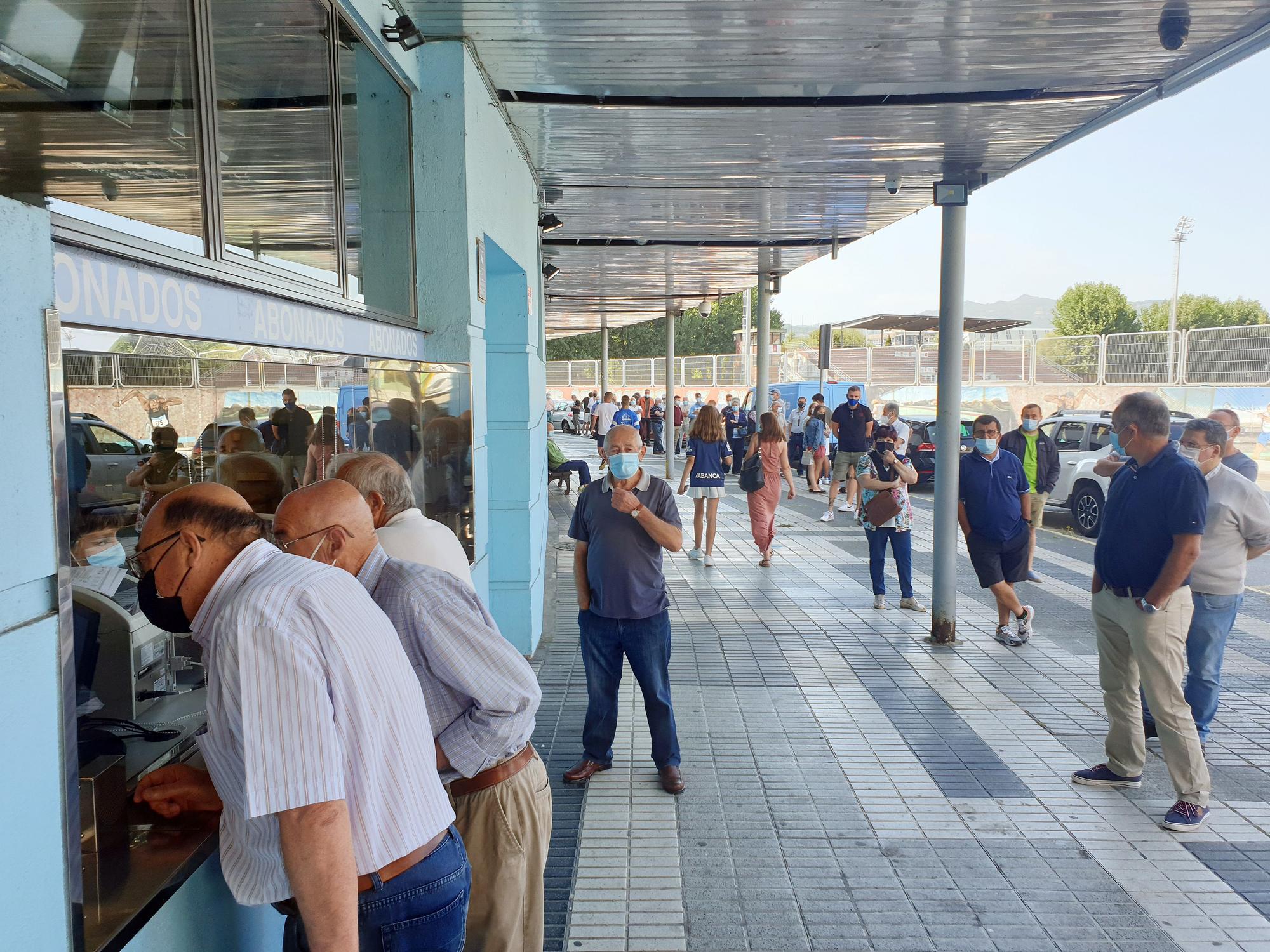 Colas para renovar en la semana del arranque liguero