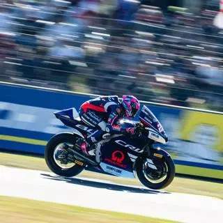 Izan Guevara reina en el caos de Le Mans