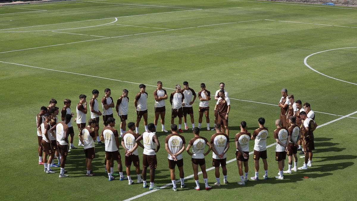 La UD Las Palmas empieza a construir su nuevo proyecto para la temporada 2026-27