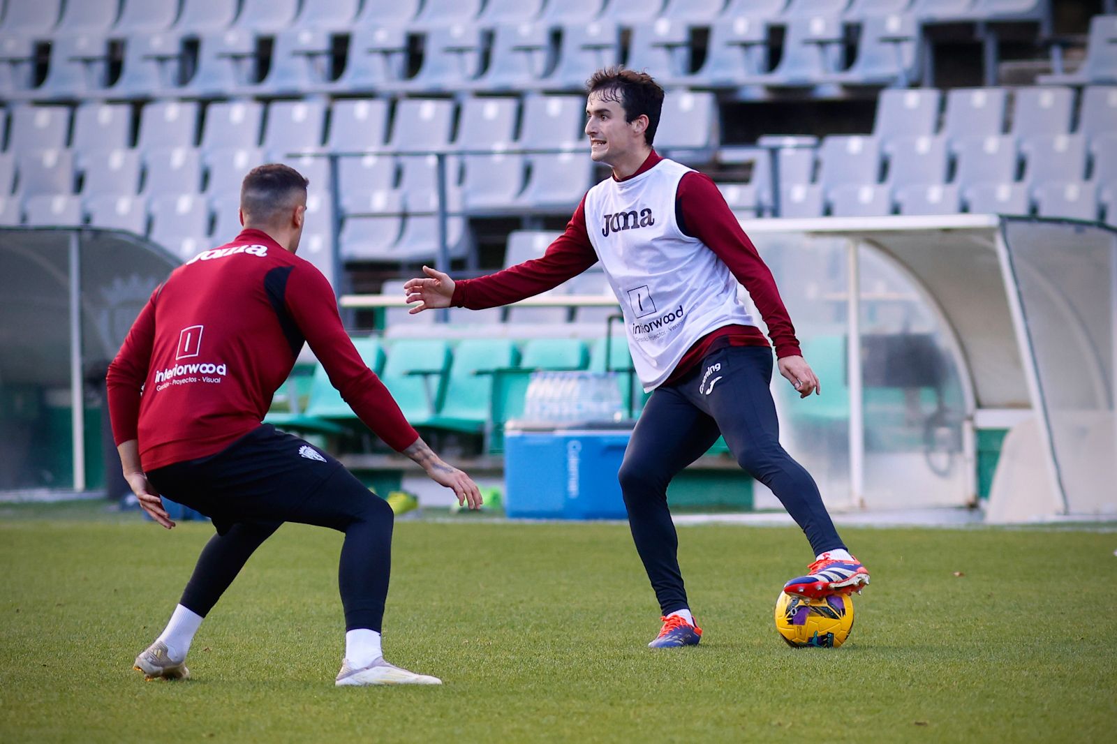 El Córdoba entrena ante su afición en El Arcángel