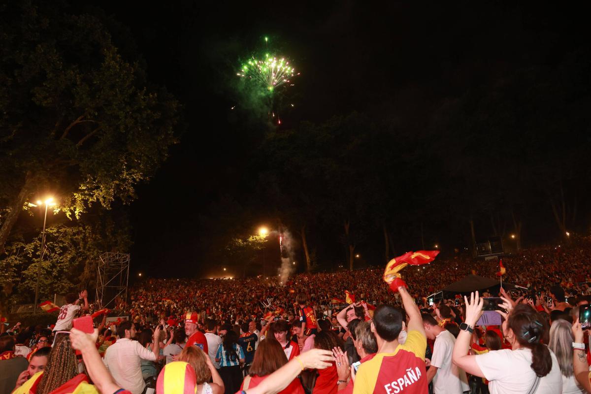 Afición de España en Castrelos durante la final del mundial en el Auditorio de Castrelos
