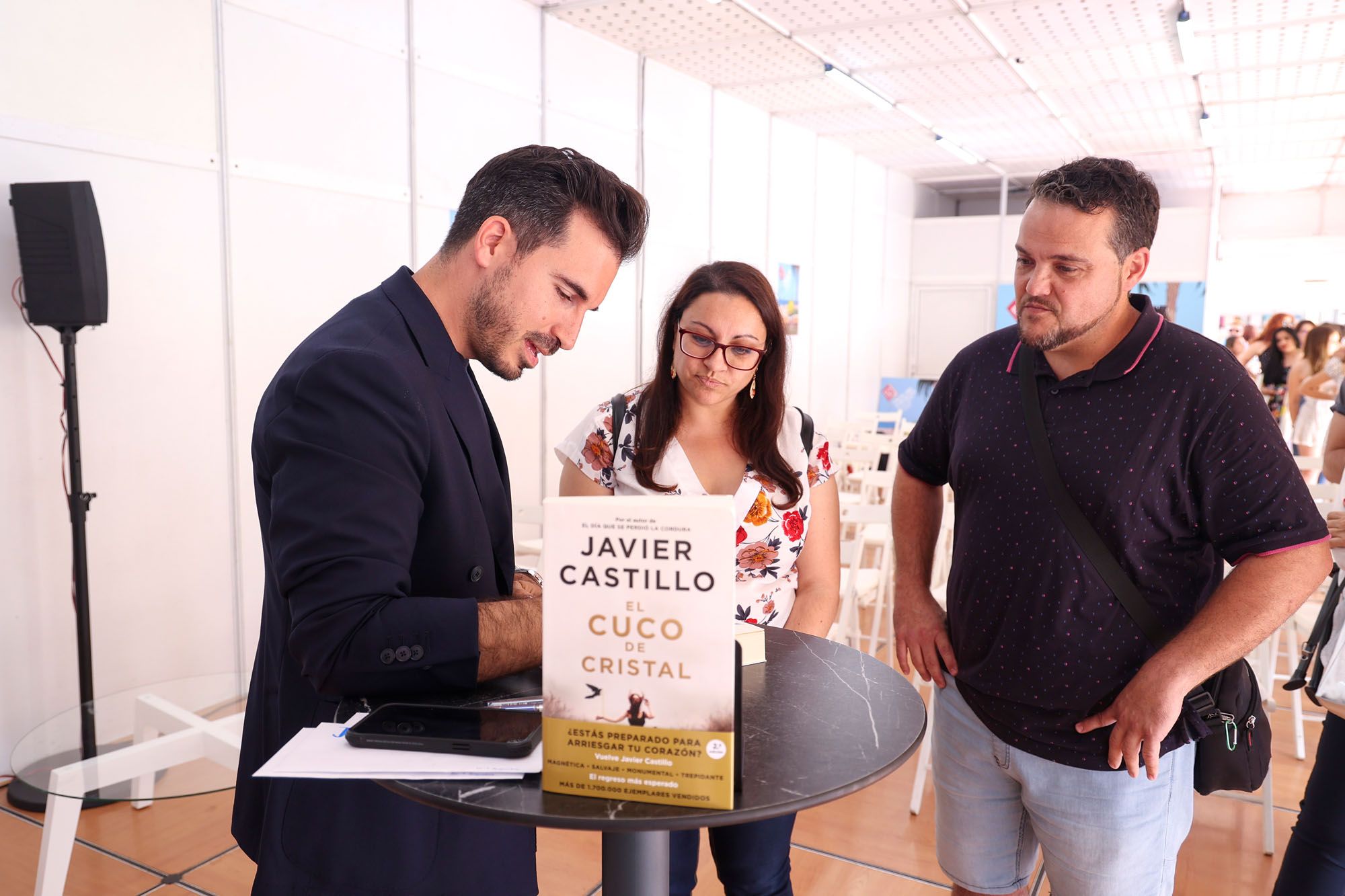 Firma de libros de Javier Castillo en la Feria del Libro de Málaga