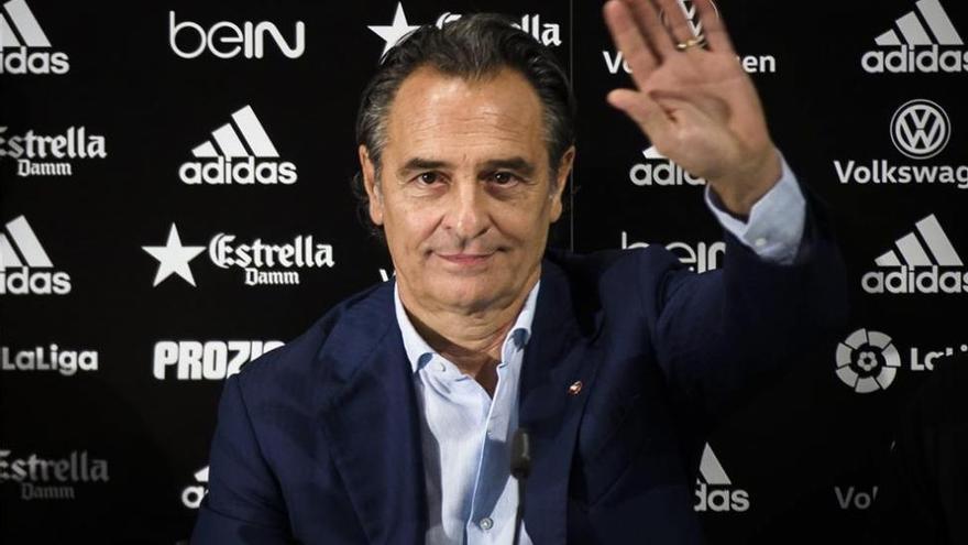 La sorprendente renuncia de Prandelli agudiza la crisis del Valencia