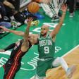 101-111. Los Heat asaltan Boston y consiguen ventaja de campo en la serie de playoffs de la NBA