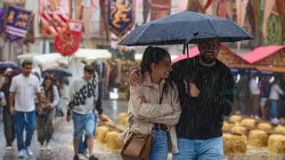 La lluvia marca el segundo día de la Fira de Tots Sants de Cocentaina